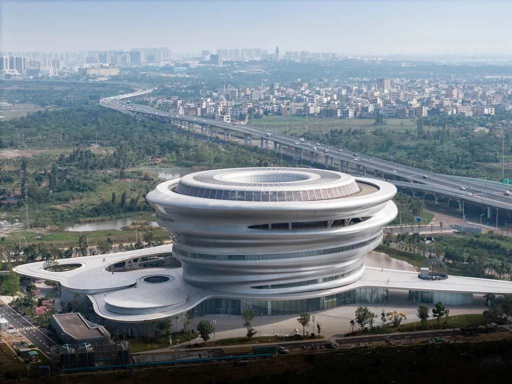 Hainan Science Museum in Haikou Creates a Floating Spiral World of Science and Nature
