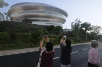 Hainan Science Museum in Haikou Creates a Floating Spiral World of Science and Nature