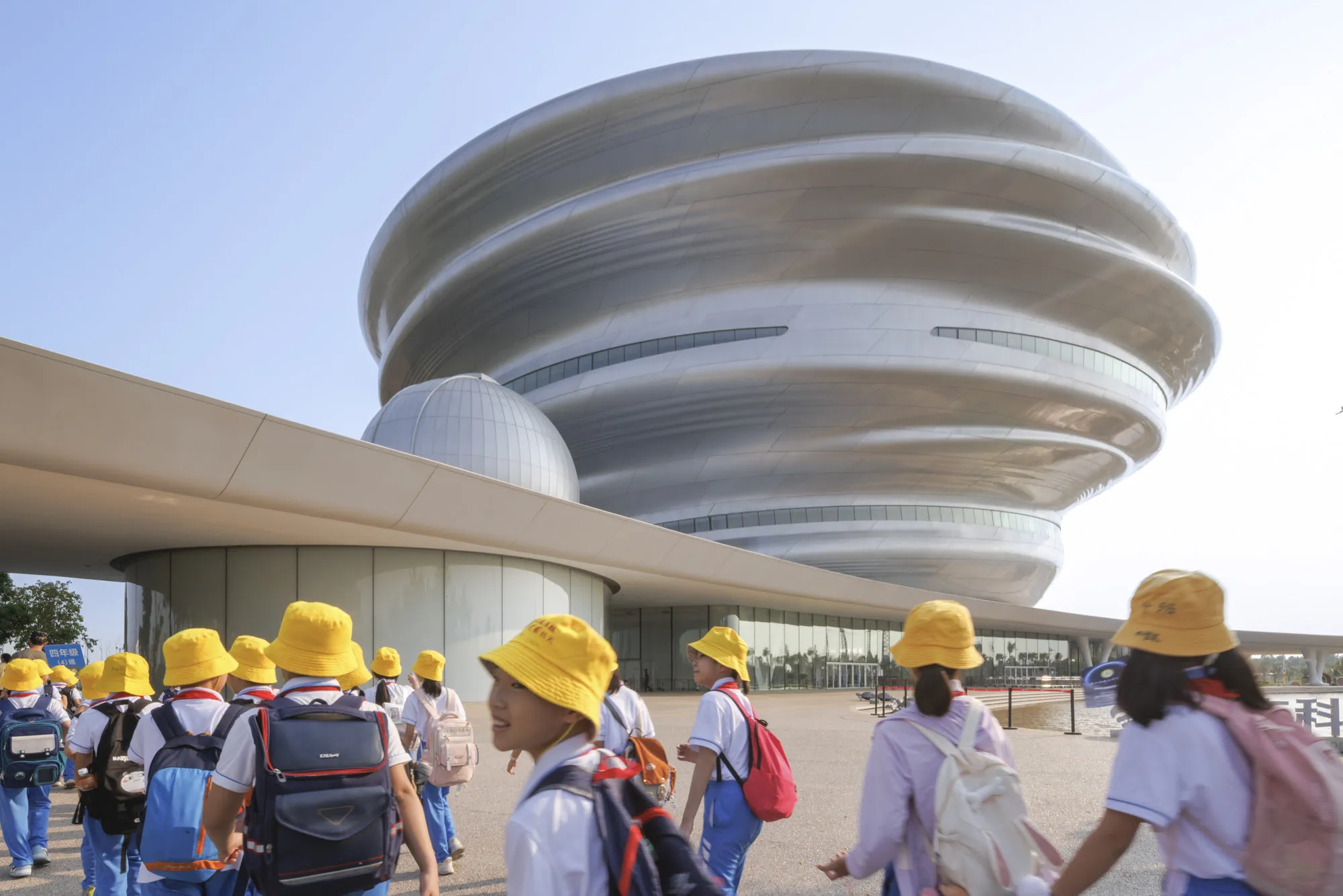 Hainan Science Museum in Haikou Creates a Floating Spiral World of Science and Nature