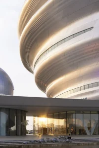 Hainan Science Museum in Haikou Creates a Floating Spiral World of Science and Nature