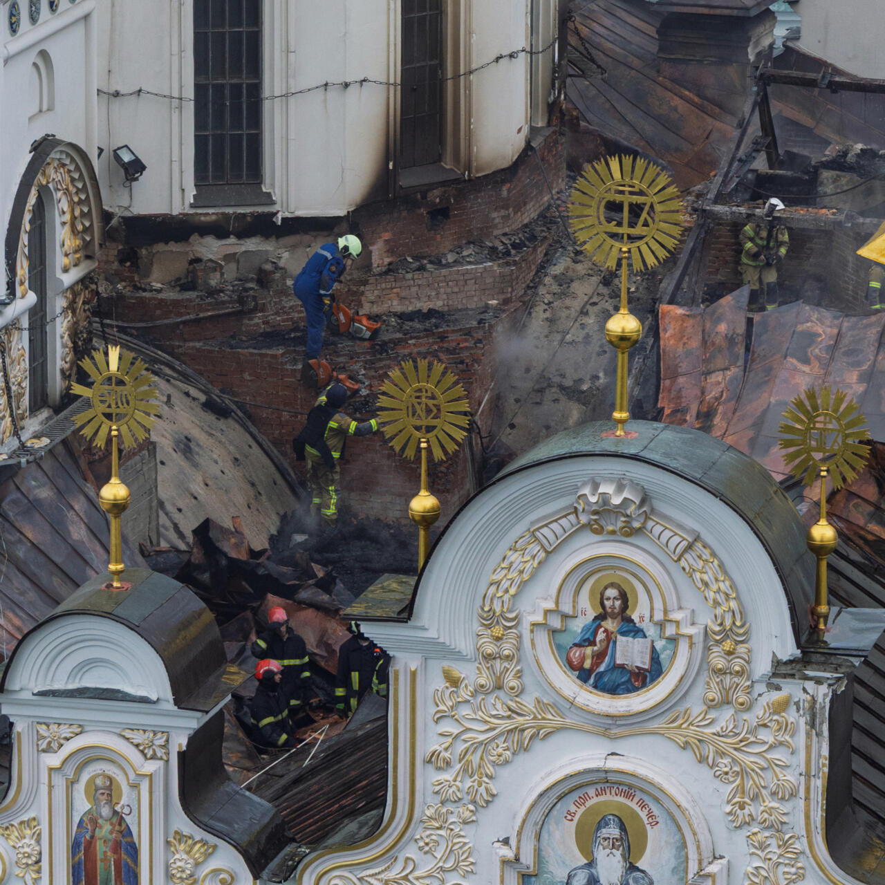 Russian Attack Hits UNESCO World Heritage Monastery, Igniting Kyiv’s Dormition Cathedral