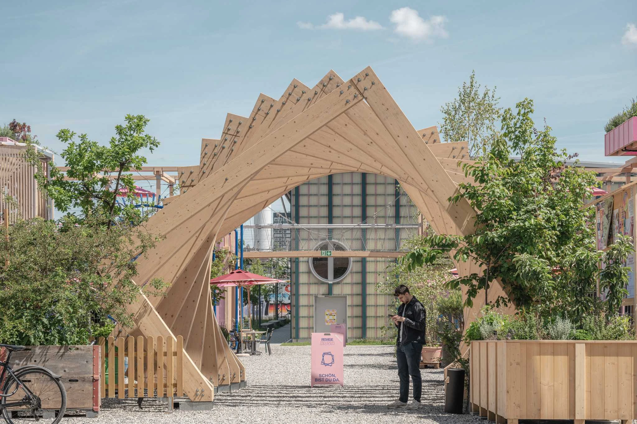 Remise Rosa, Zurich Hello, Wood
