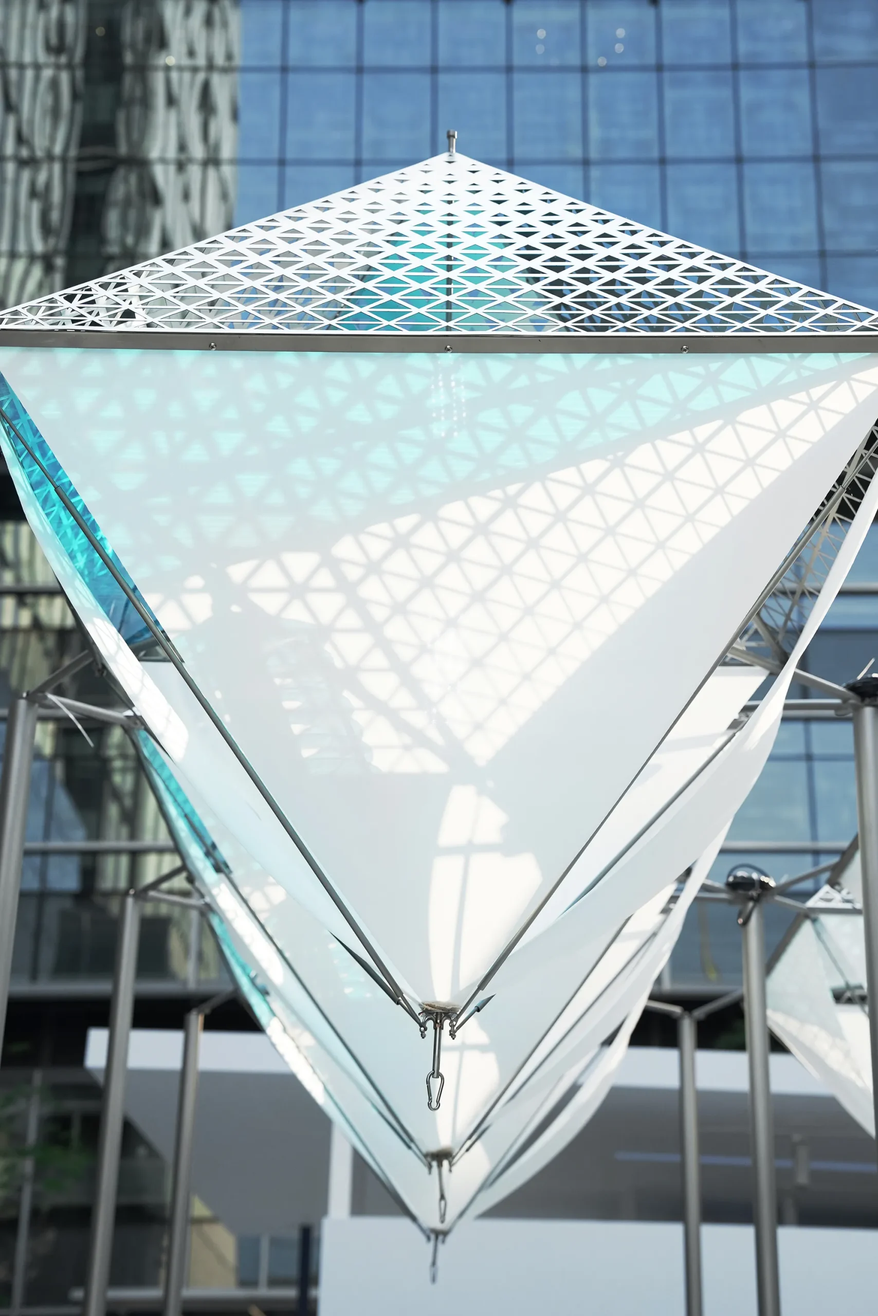 Dayuan Design's Glacier Project Brings the Polar Regions into the Heart of the City