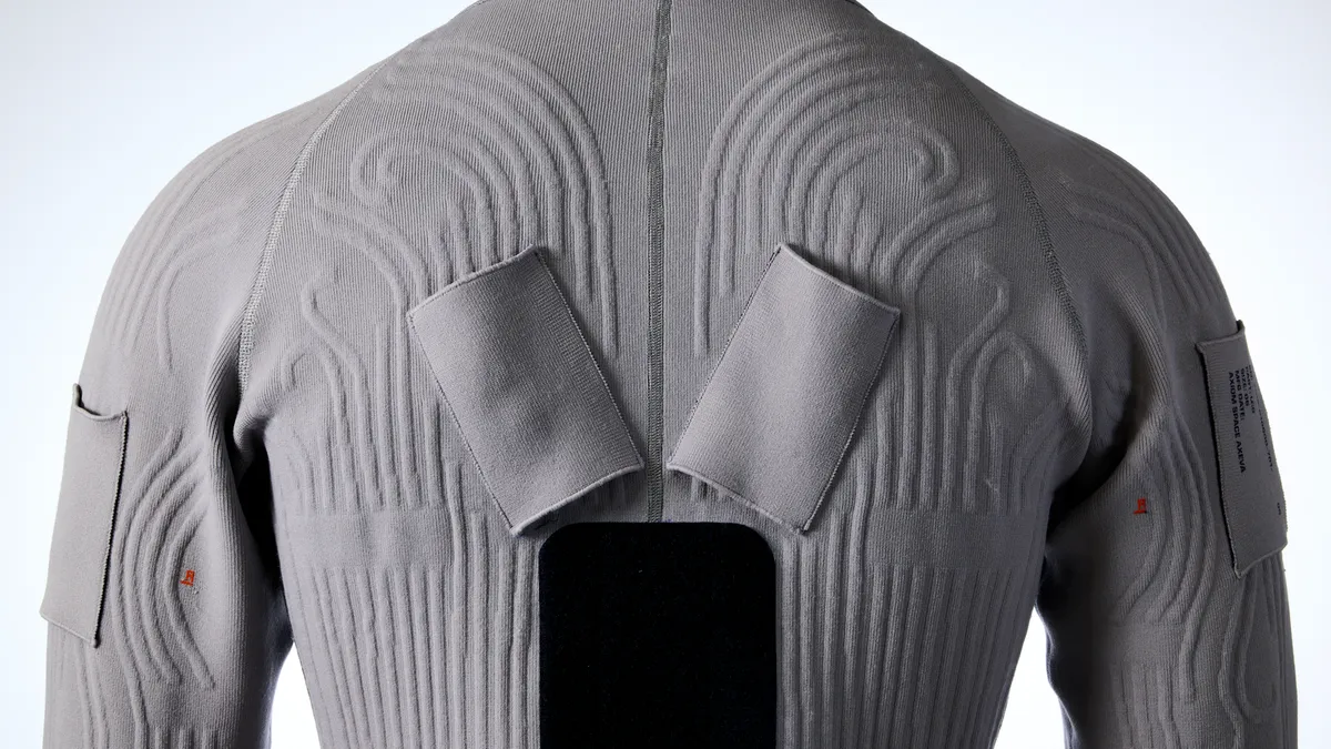 Prada Designs NASA’s Next-Generation Lunar Spacesuit 7 Prada Designs NASA’s Next-Generation Lunar Spacesuit