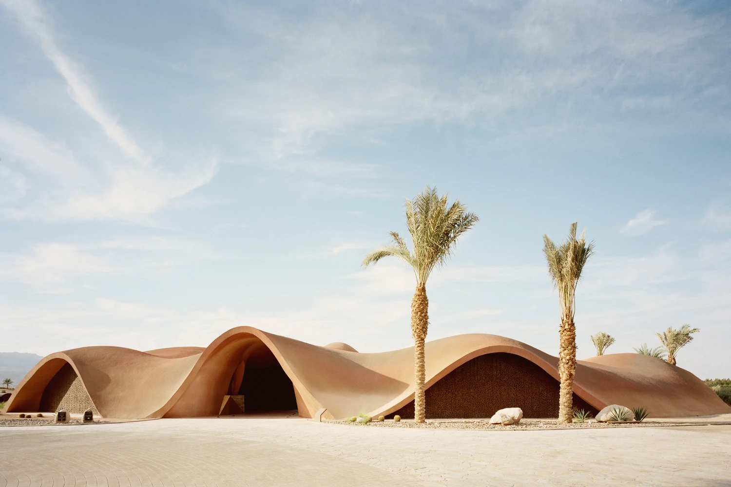 Can Desert Architecture Redefine What Luxury Looks Like in a Hotter World? 13 Desert Architecture