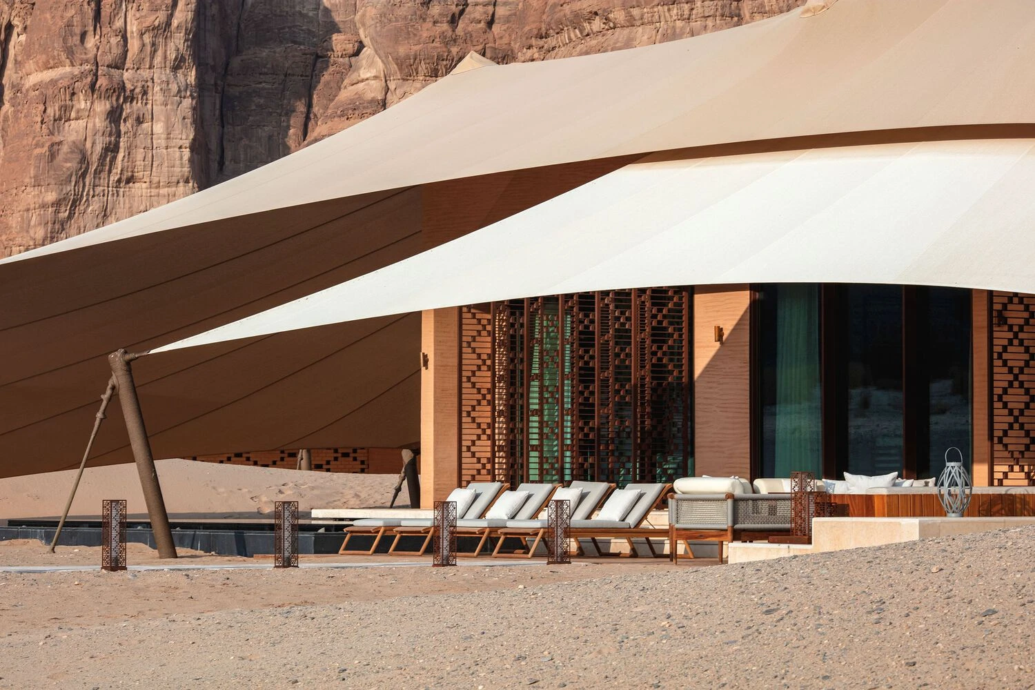 Can Desert Architecture Redefine What Luxury Looks Like in a Hotter World? 6 Desert Architecture