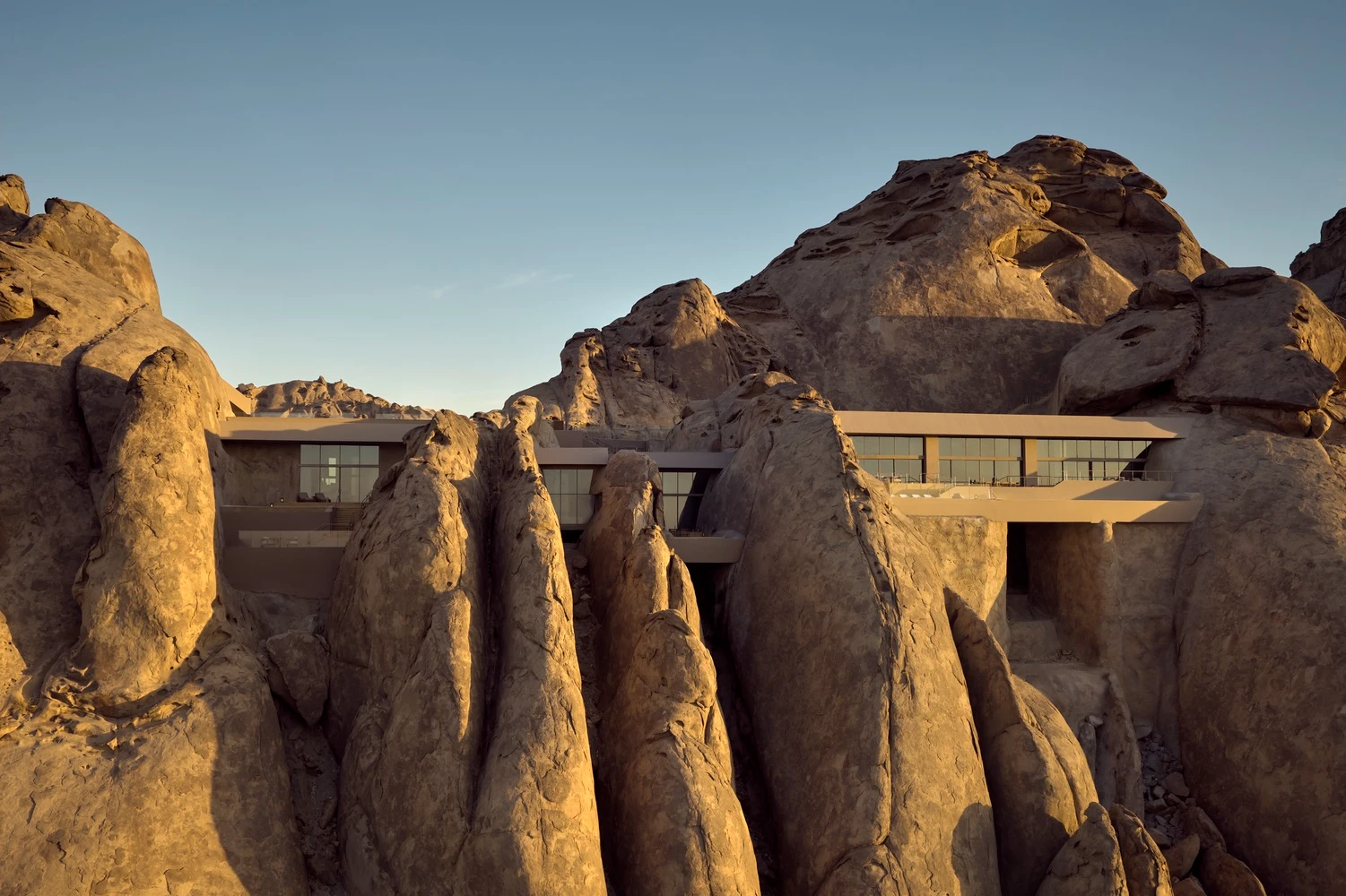 Can Desert Architecture Redefine What Luxury Looks Like in a Hotter World? 12 Desert Architecture