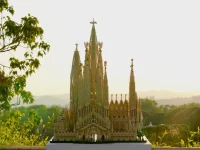 LEGO Largest Set, Gaudí’s Sagrada Família