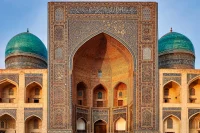 Decoding Cities of the Silk Route: Architecture at the Crossroads of Trade