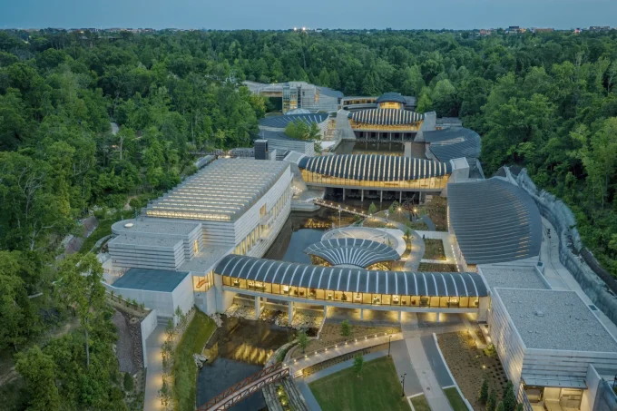 Safdie Architects Completes Crystal Bridges Museum Expansion