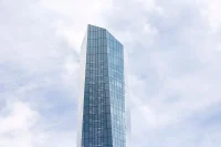 10 Super-Slender Skyscrapers That Touch the Clouds