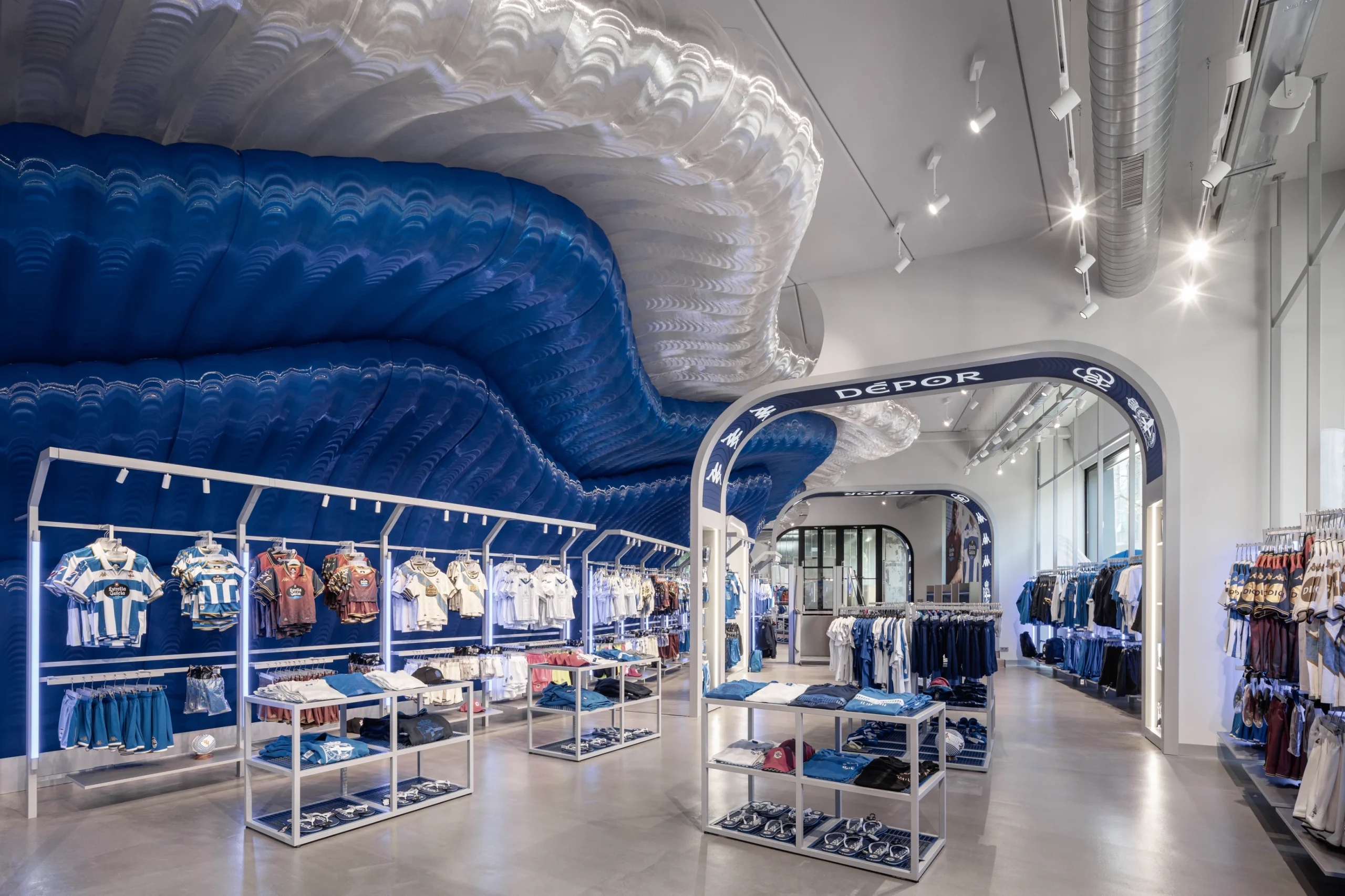 External Reference's Deportienda Features a Massive 3D-Printed Wave Inspired by the Atlantic 8 External Reference's Deportienda 3D-Printed Wave