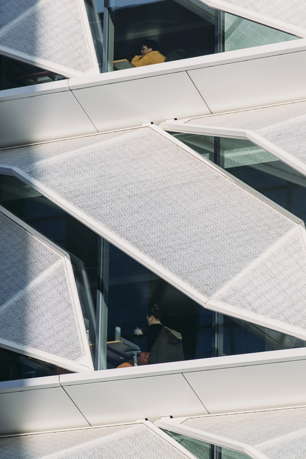 UNStudio's One Helix, a Net-Energy-Positive Life Science Building in Amsterdam 13 UNStudio's One Helix, a Net-Energy-Positive Life Science Building in Amsterdam
