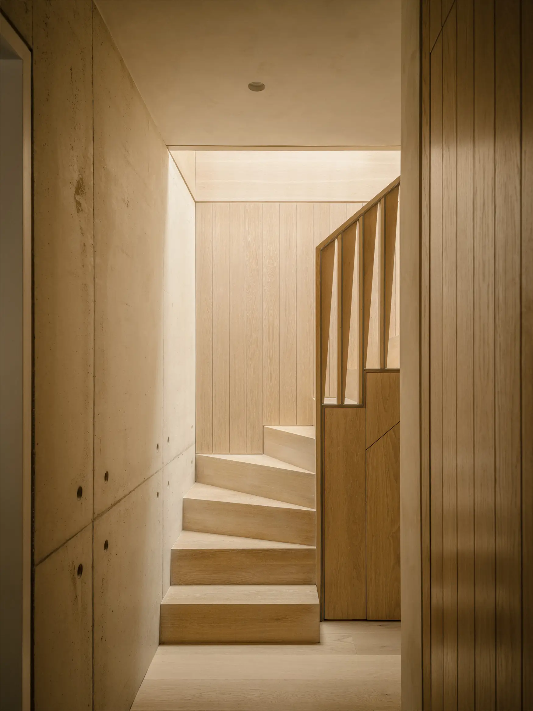 Stylus Architects Shape a Modern London Home Around Light and Landscape 7 tylus Architects Shape a Modern Home Around Light and Landscape
