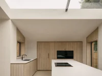 Stylus Architects Shape a Modern Home Around Light and Landscape