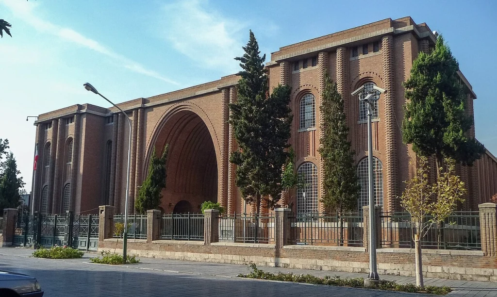 A Legacy Built in Brick and Geometry: Arches in Iranian Architecture 15 The National Museum of Iran