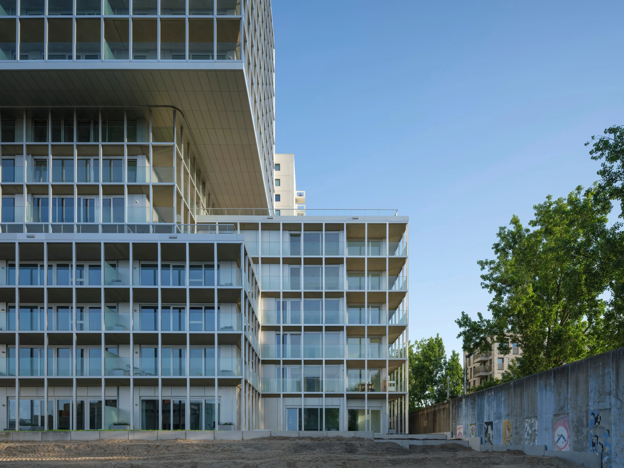 OMA Completes The Martin Residential Building in Amsterdam’s Bajes Kwartier 9 OMA Completes The Martin Residential Building in Amsterdam’s Bajes Kwartier