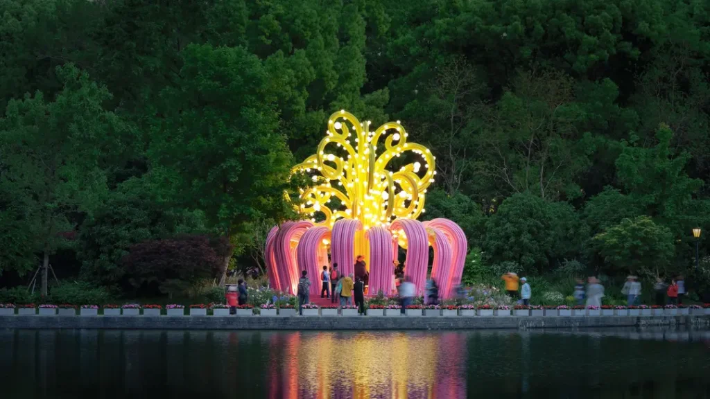Shanghai's Pollinator Machine Installation Brings Ancient Evolution to Life