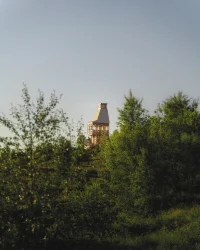 Kola Bay Lighthouse Viewpoint Brings a Timber Landmark to Murmansk's Waterfront