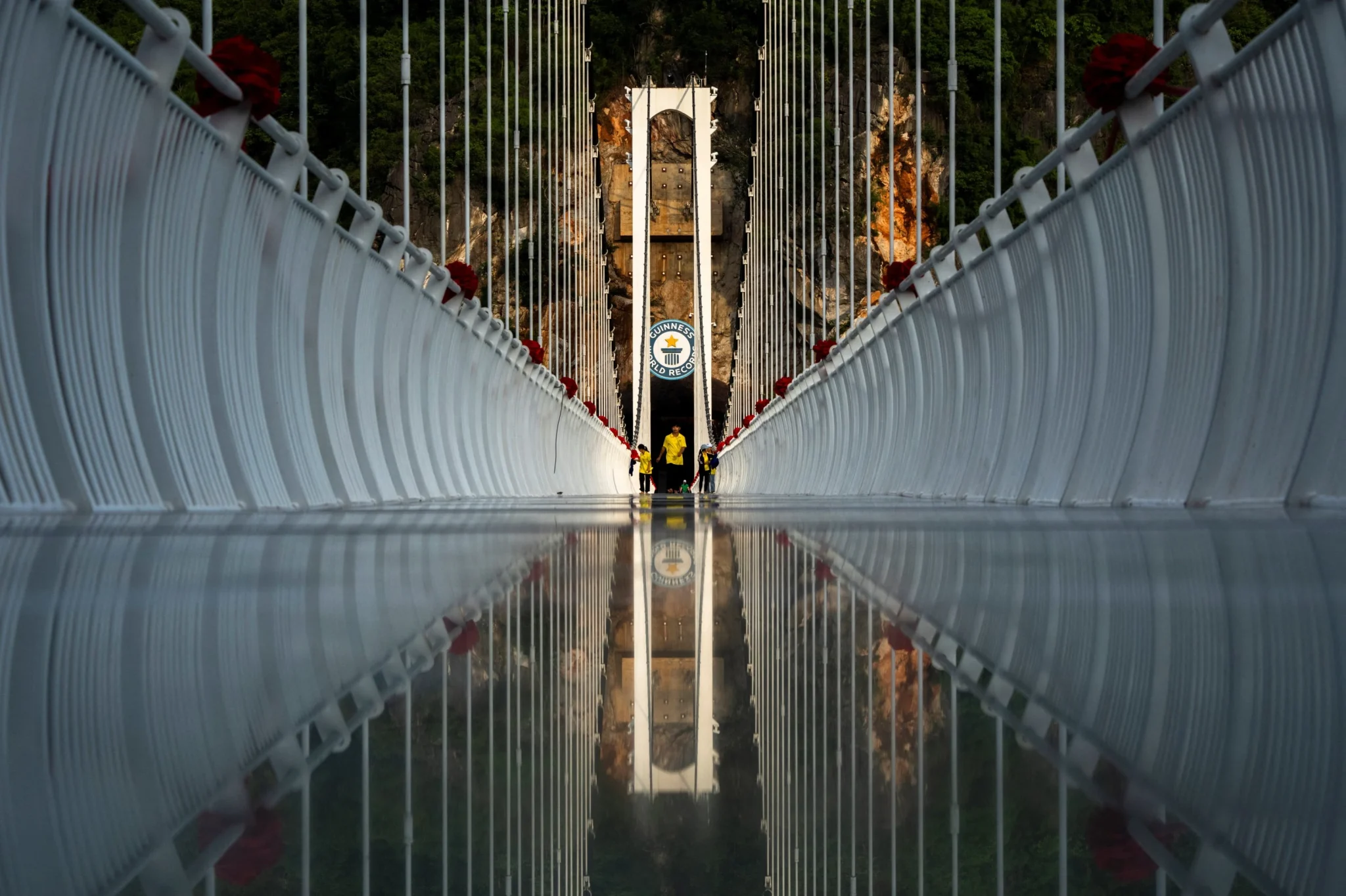 8 Breathtaking Glass Bridges That Feel Like Walking on Air