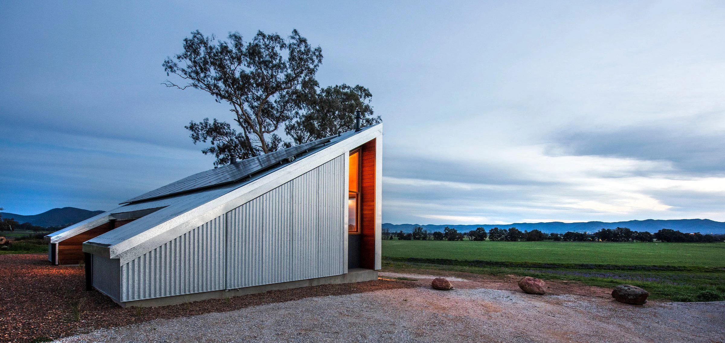 10 Beautiful Off-Grid Homes Designed for Modern Life 21 10 Beautiful Off-Grid Homes Designed for Modern Life
