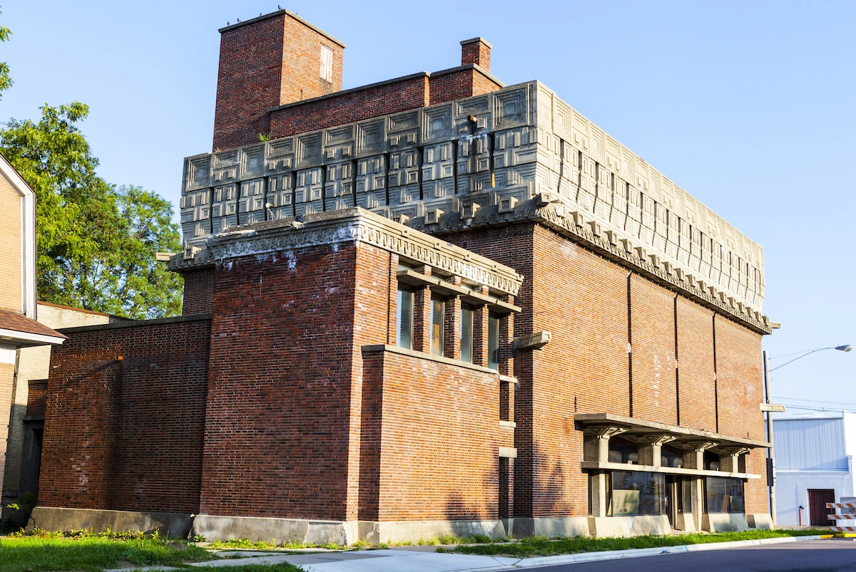 A New Lens on Frank Lloyd Wright: Why His Architecture Still Matters 11 A New Lens on Frank Lloyd Wright: Why His Architecture Still Matters