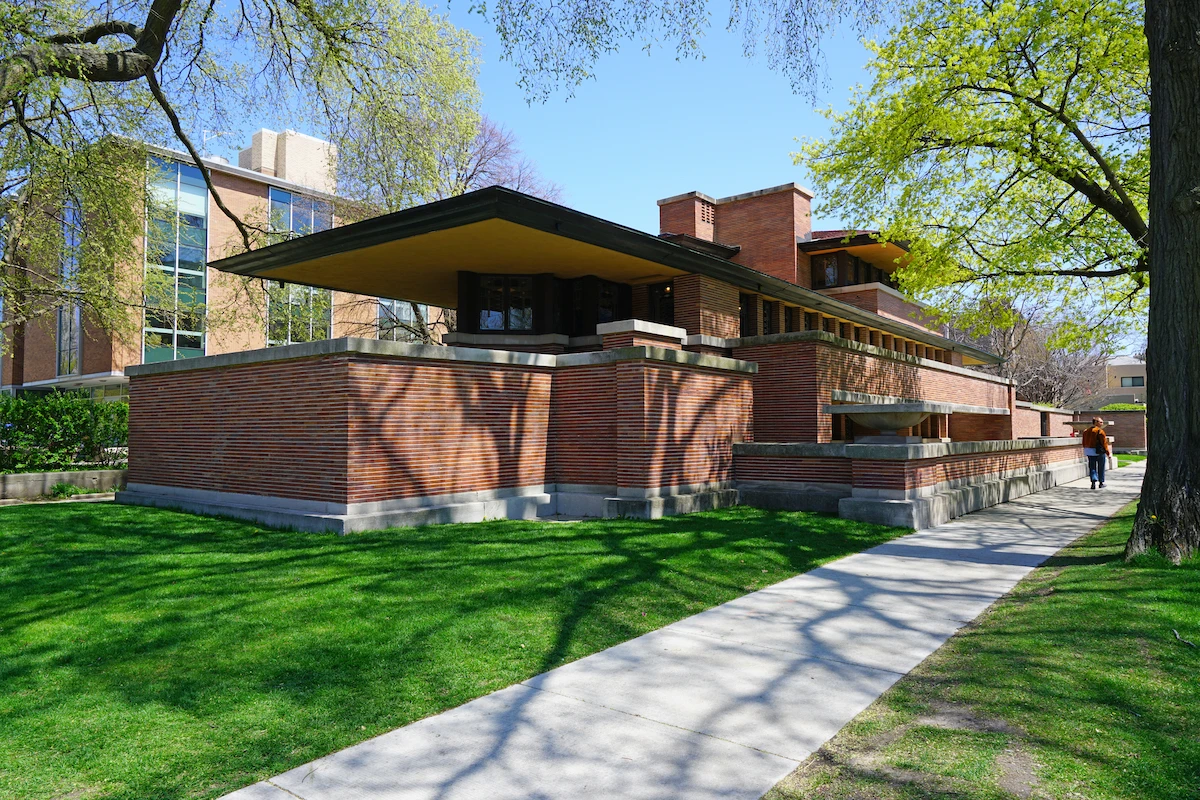 A New Lens on Frank Lloyd Wright: Why His Architecture Still Matters 10 A New Lens on Frank Lloyd Wright: Why His Architecture Still Matters