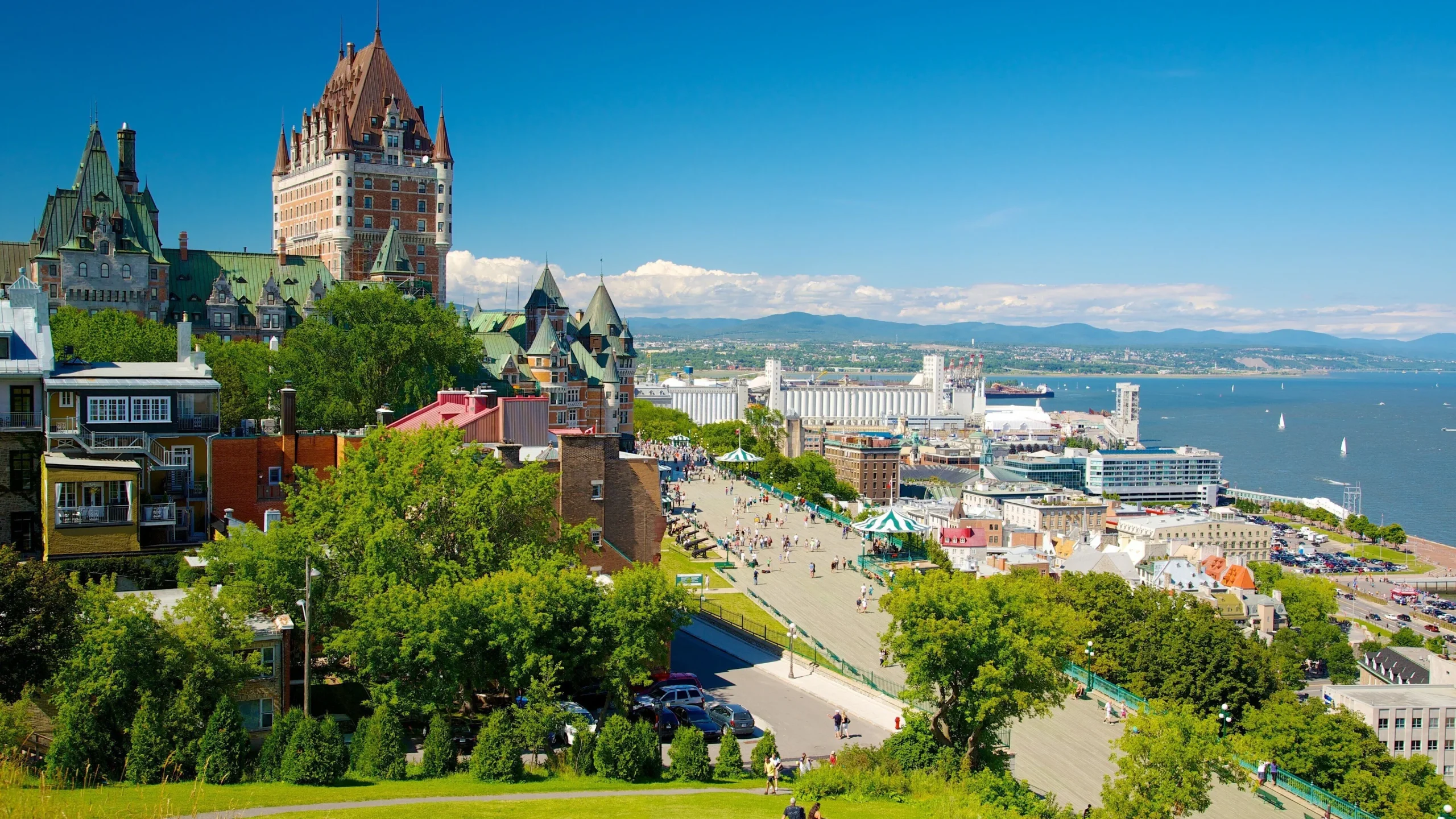 Quebec City Guide: Fortifications and Iconic Landmarks 8 Quebec City Guide