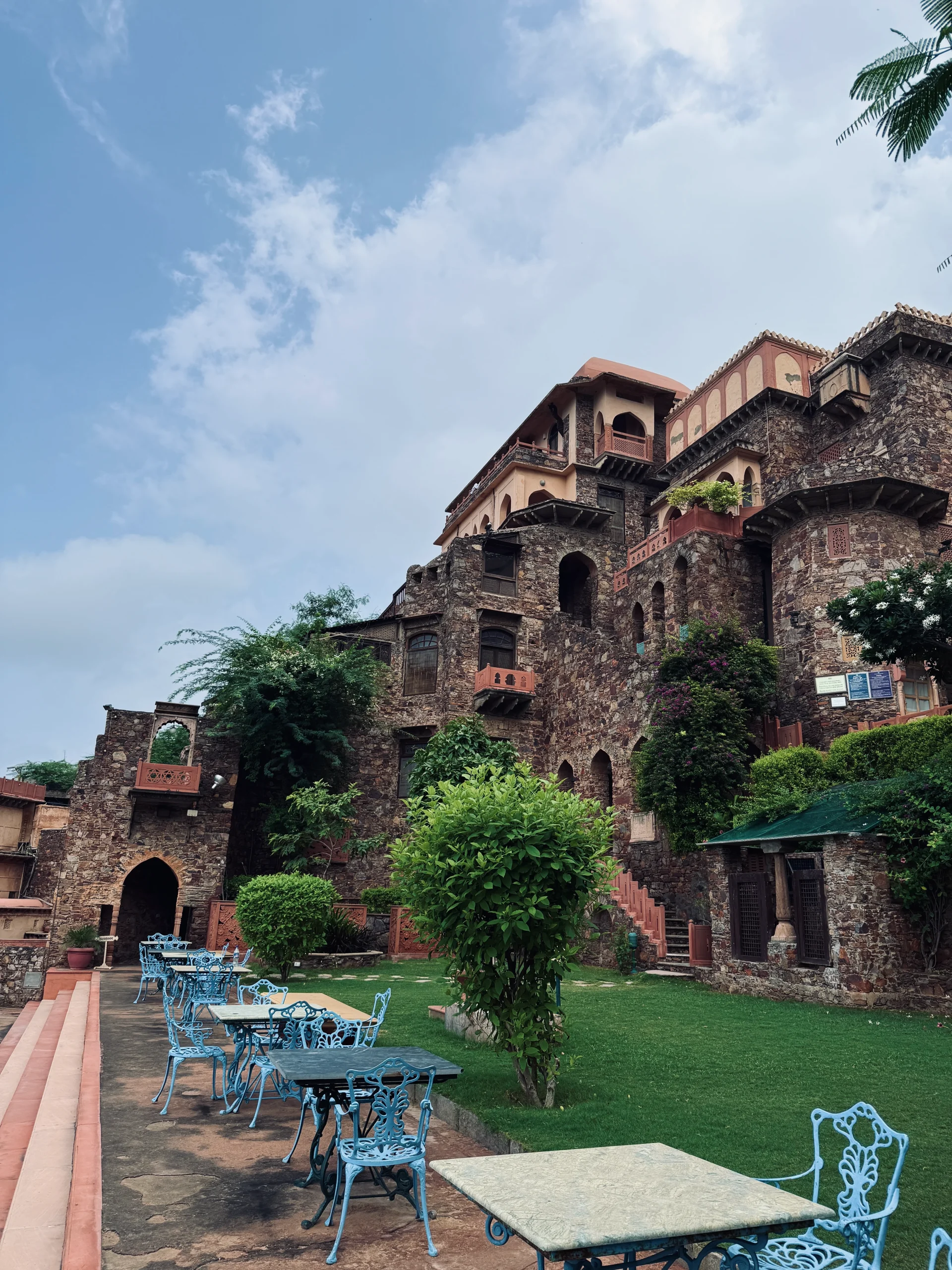 10 Heritage Restoration Projects Giving Historic Buildings a New Life 21 Neemrana Fort