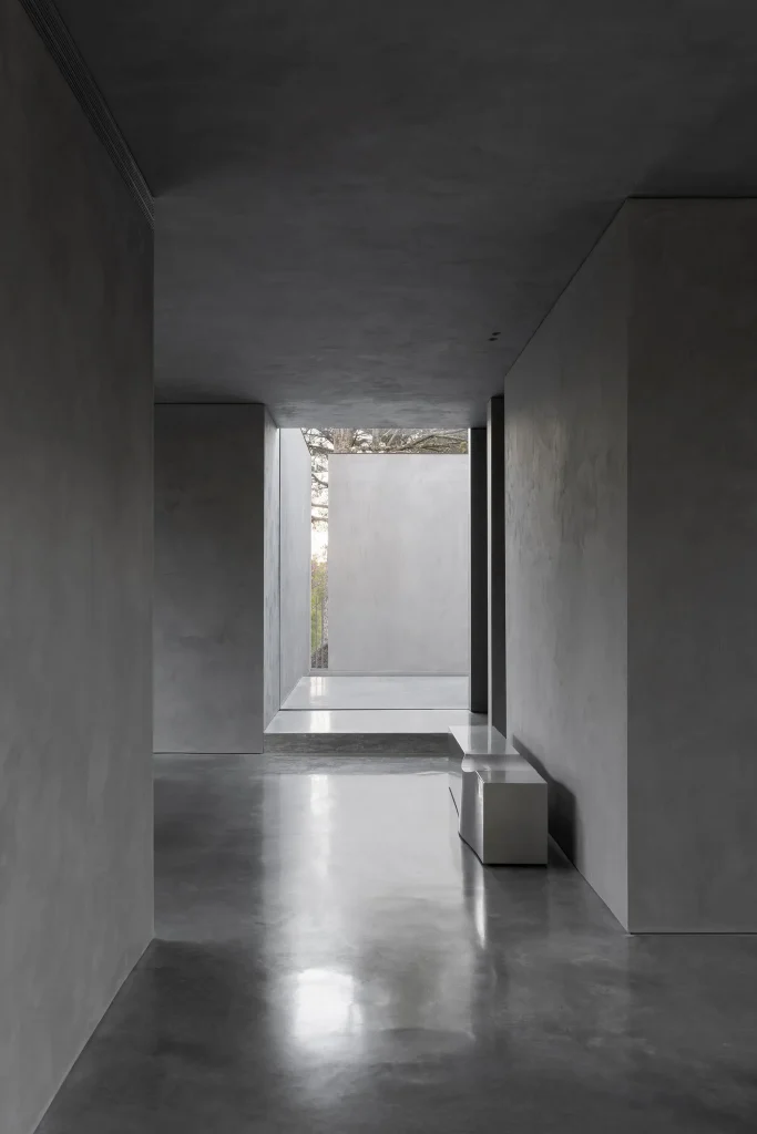 Grey House by Adam Kane Architects