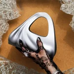 Wave Bag in the hand of a model