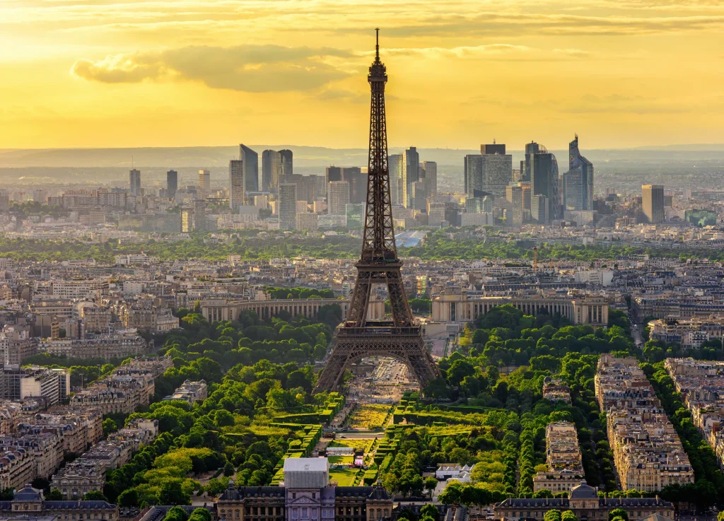 Paris: Top 1 Leading Tourist Cities in the World