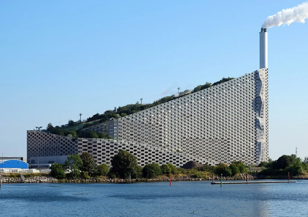 Can architecture really solve social problems? This critical essay examines Bjarke Ingels’ optimistic design philosophy, public architecture, sustainability, accessibility, and the limits of architectural agency.