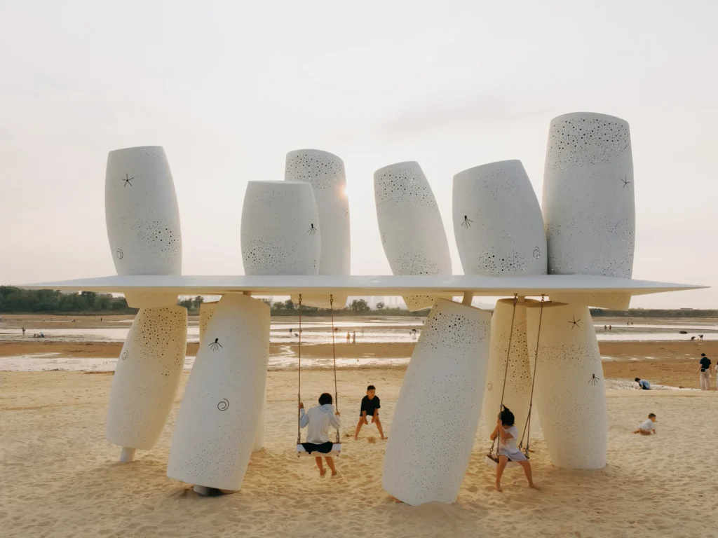 12 White cylinders CORAL Installation