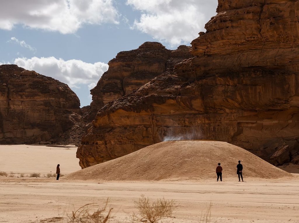 Olfactory Architecture_Sfumato's smoke rises over AlUla's desert