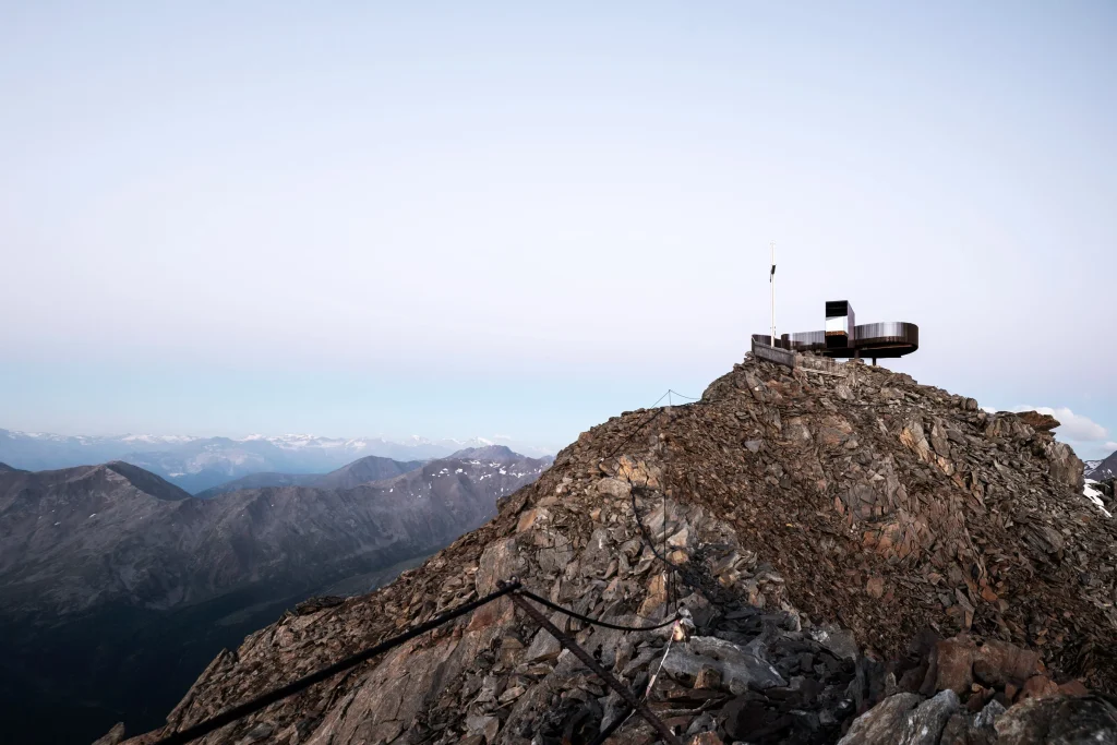 10 Architectural Viewpoints with Unforgettable Views_© Alex Filz