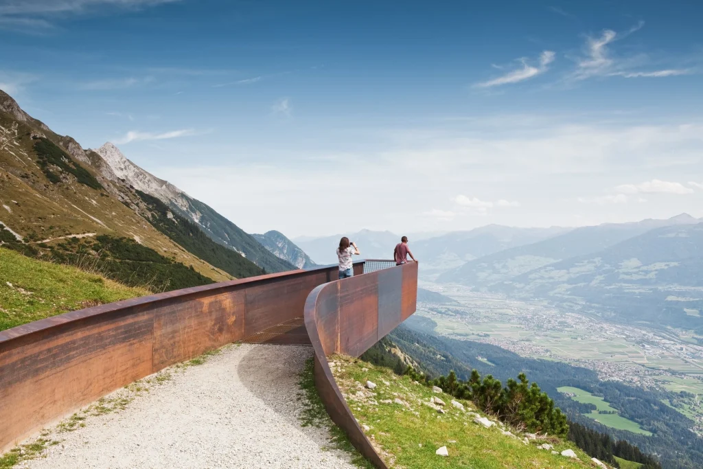 10 Architectural Viewpoints with Unforgettable Views_© Christian Flatscher