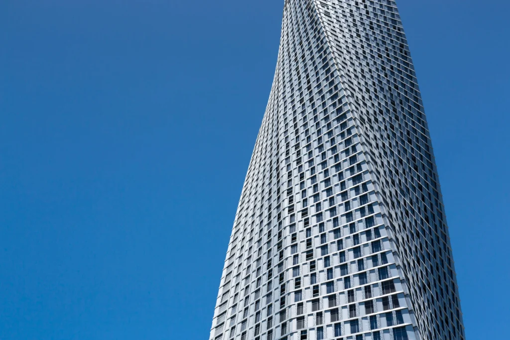 The World's 10 Tallest Twisted Skycrapers_© SOM