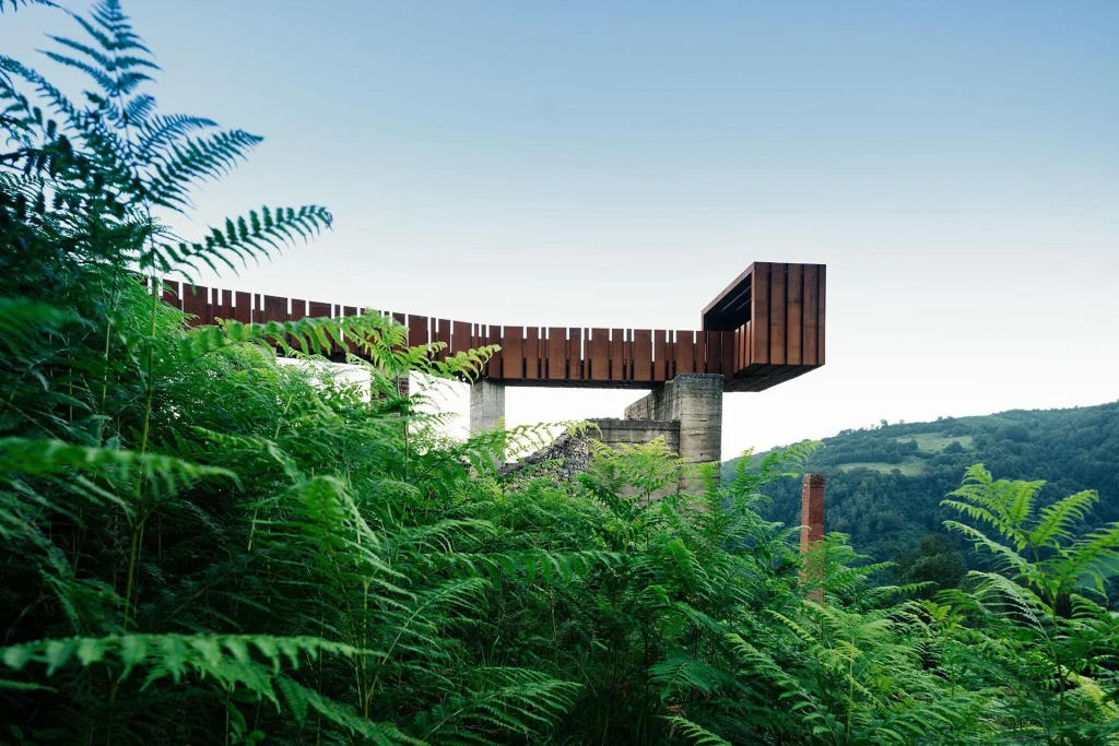 10 Architectural Viewpoints with Unforgettable Views_© imágenesubliminal ( Miguel de Guzmán + Rocío Romero)