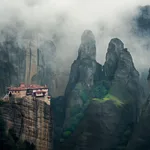 15 Extraordinary Monasteries Built in Extreme Locations