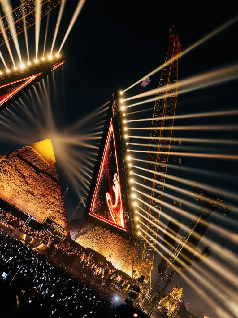 SILA SVETA Turns Pyramids of Giza into an Epic Multimedia Show